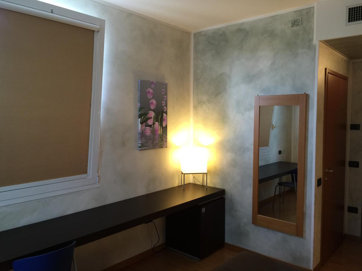 Pensión Corte Girlanda 3*